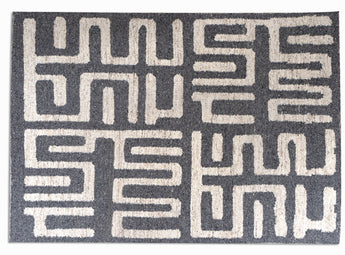 Flatweave Area rug with geometric pattern in while and dark grey colors