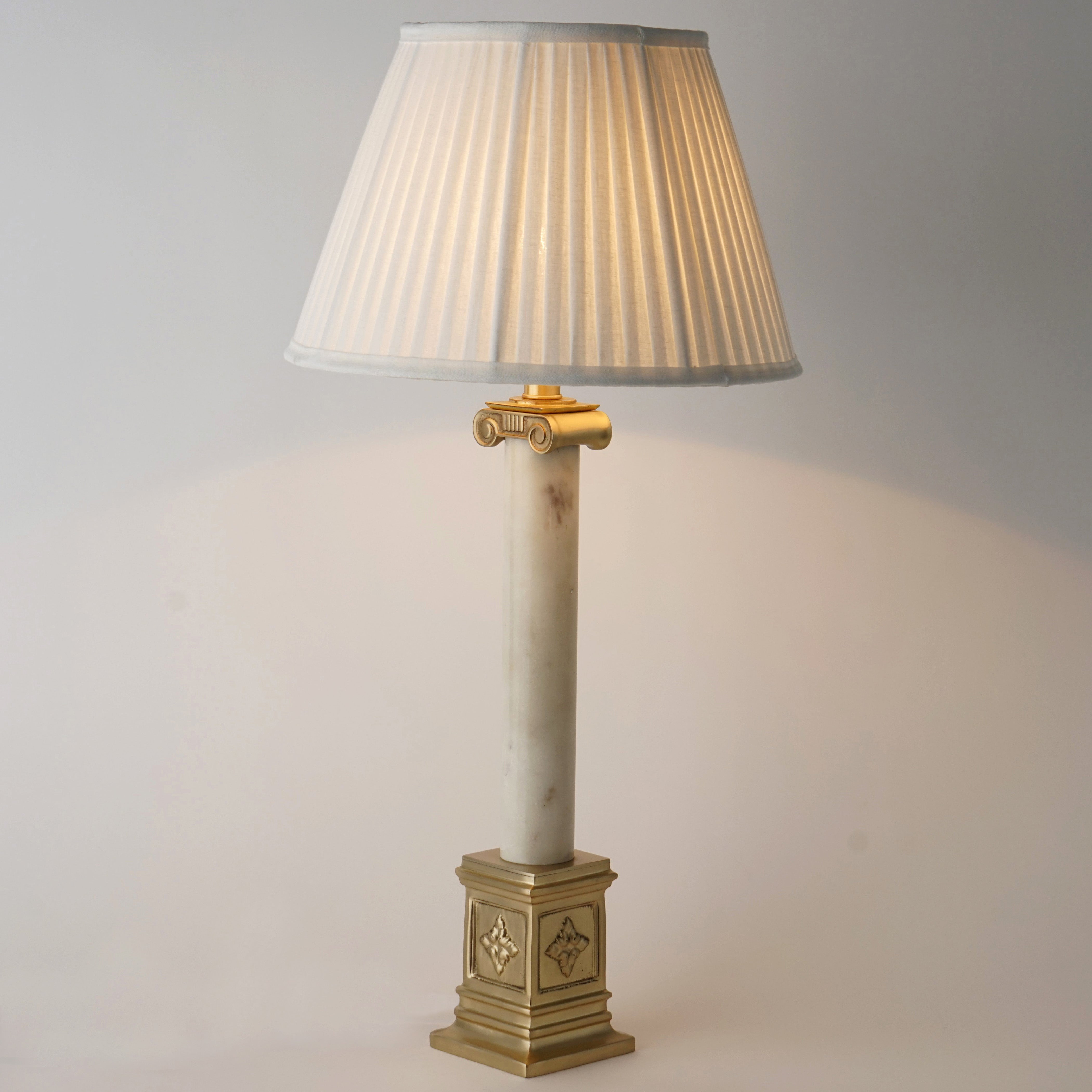 Olivia (Marble) Table Lamp - Hues & Havens