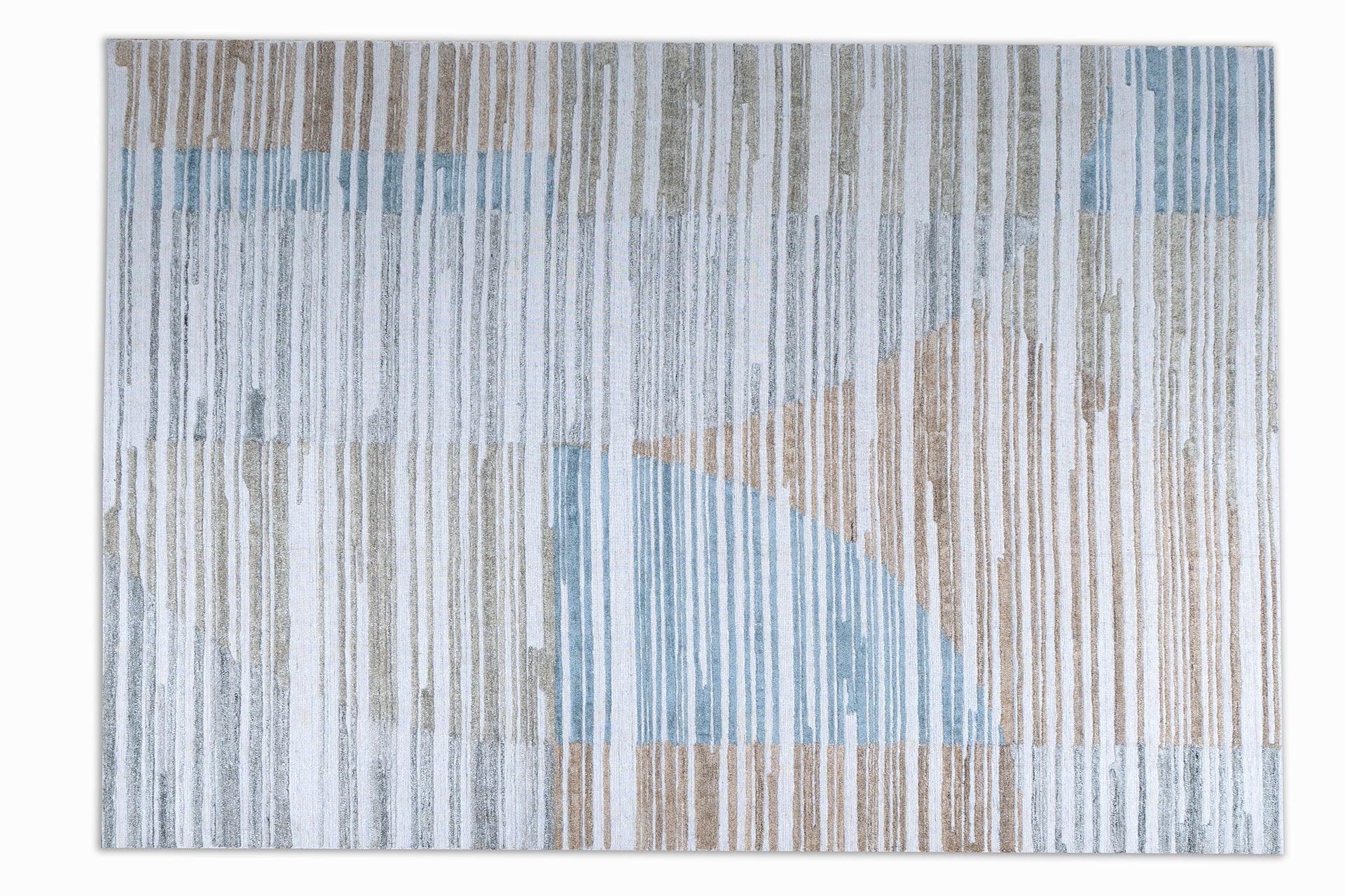 Flatweave rug with line pattern in multiple colors