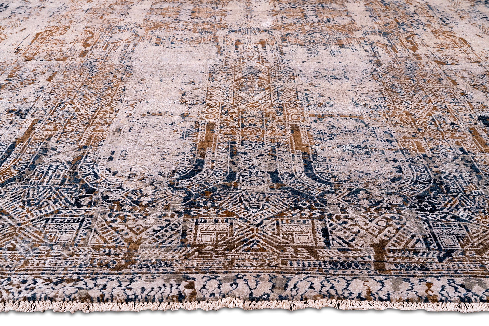 Arena Hand Knotted Rug