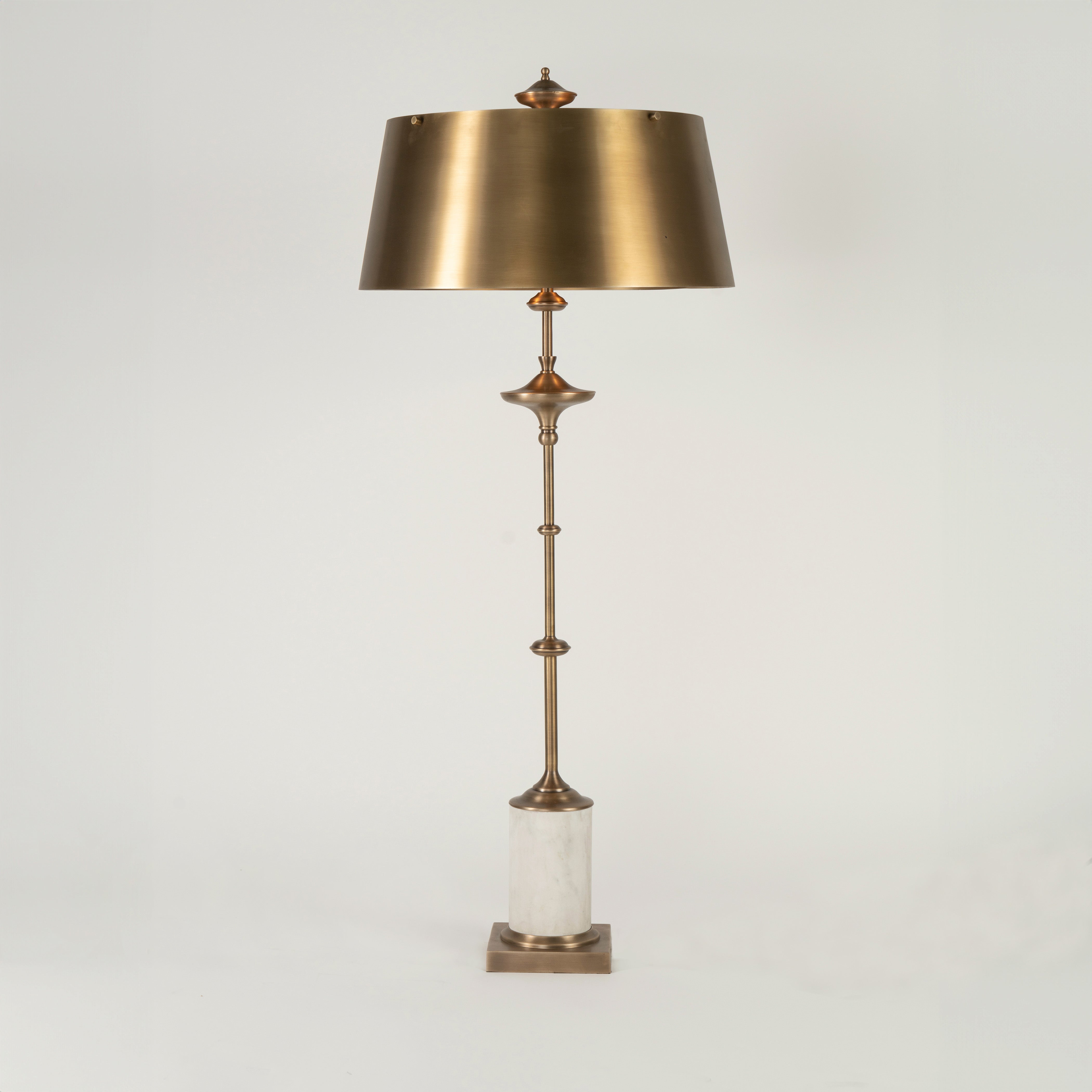 EnchantShine Brass Table Lamp - Hues & Havens