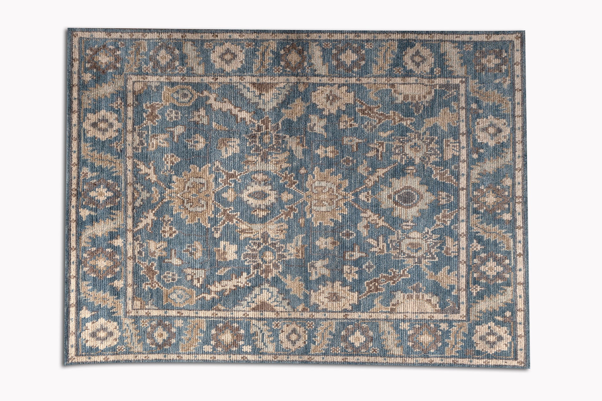 traditional-wool-area-rug