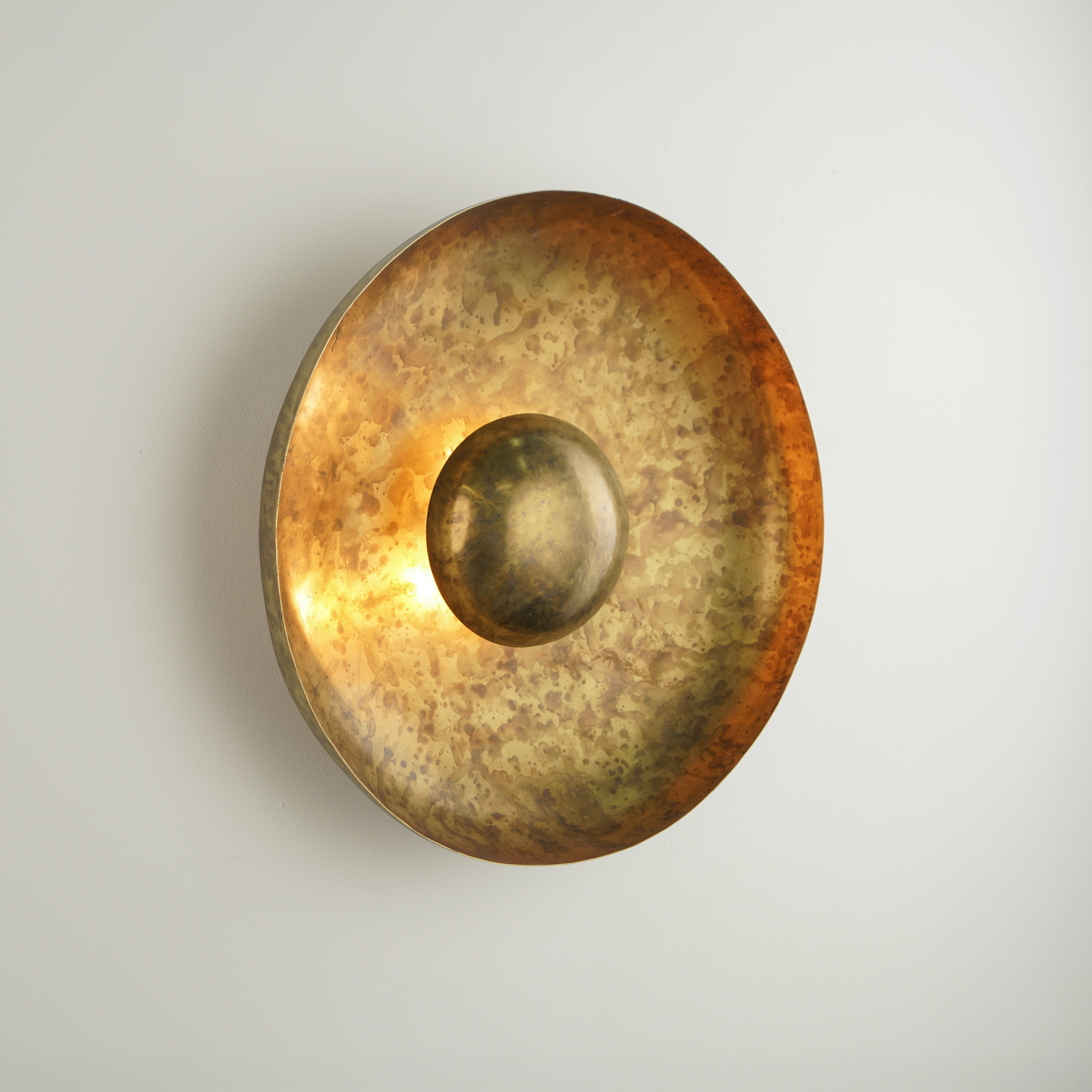 Grandiose Dome Sconce - Hues & Havens